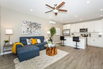 Building Photo - 4929 W Mountain View Dr