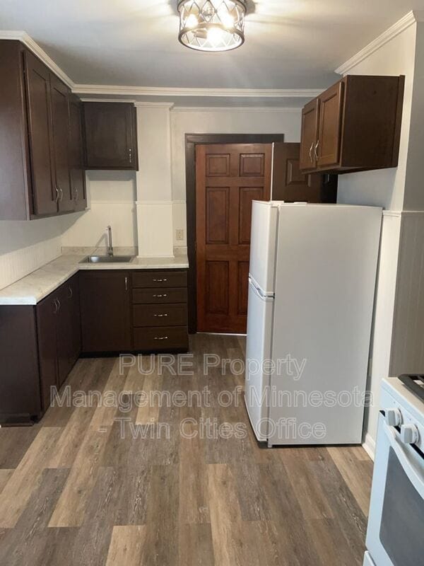 Building Photo - 1215 Galtier St
