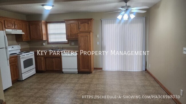 Foto del edificio - 1640 SW Highland Dr