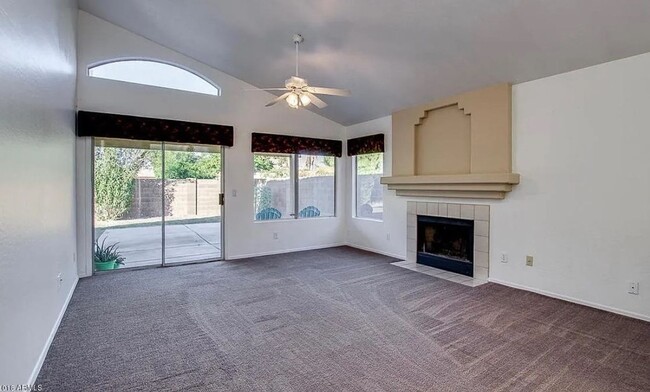 Foto del edificio - Charming 3BR House in Chandler