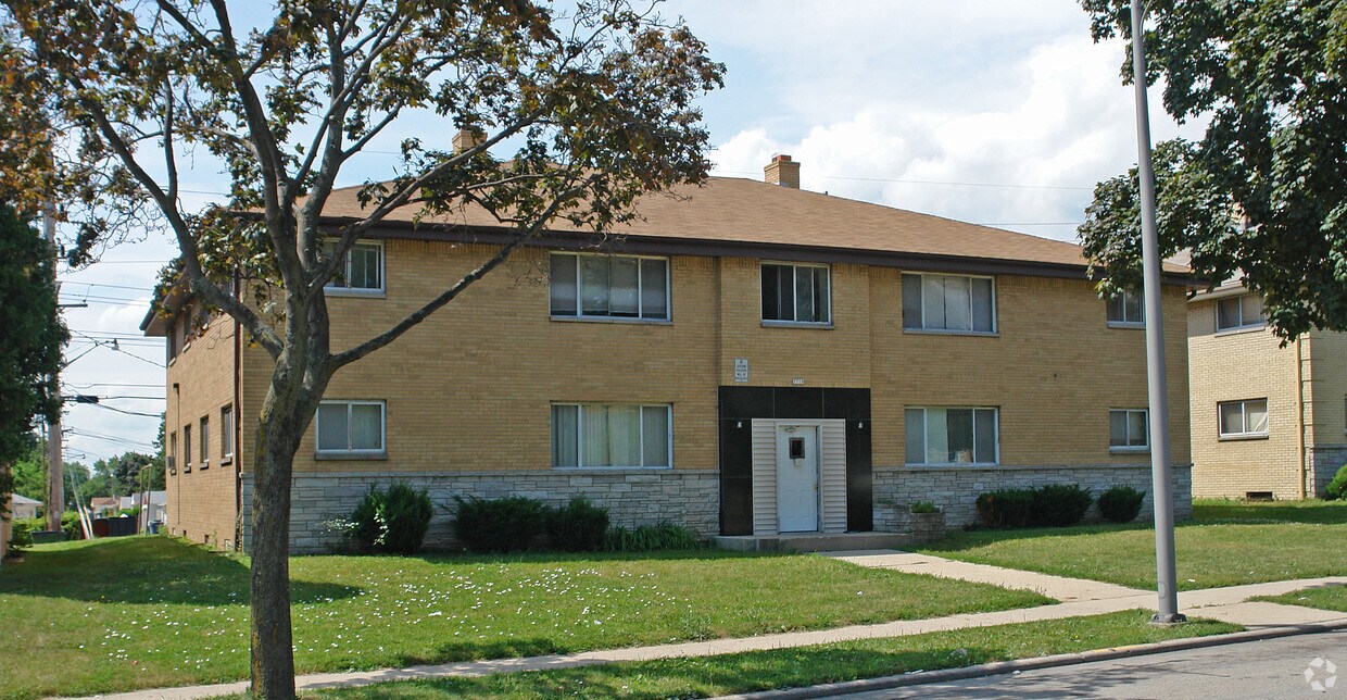 Foto principal - 7719 W Hampton Ave
