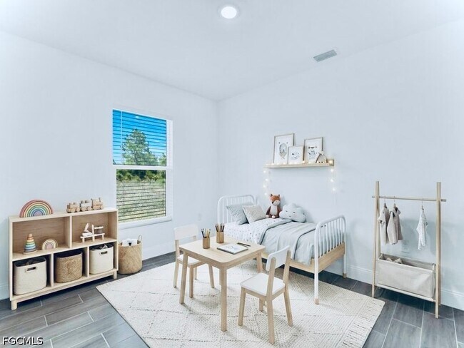 Building Photo - 851 Bedford Dr