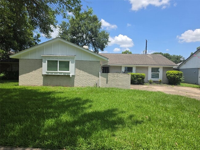 Building Photo - 7334 Darnell St