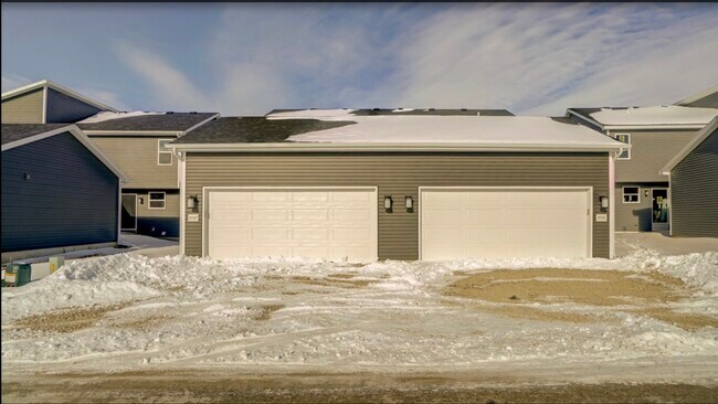 Foto del edificio - 9755 Watts Rd