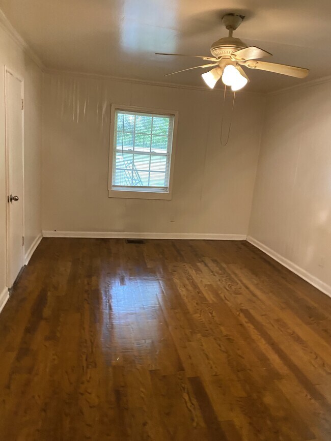 Foto del edificio - 107 Simonton Mill Rd