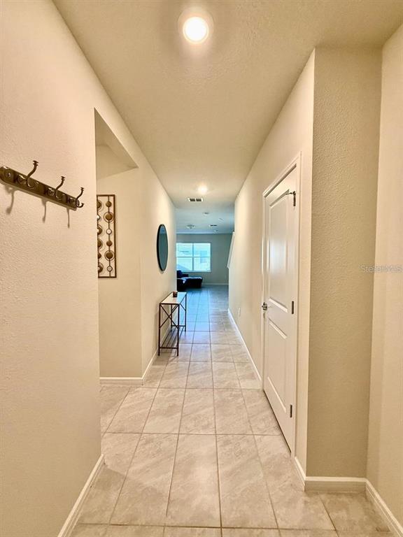 Foto del edificio - 2023 Alluring Ln