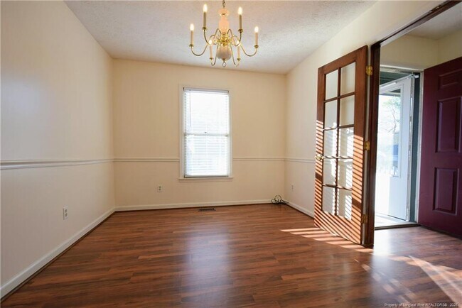 Foto del edificio - 6549 Applewhite Rd