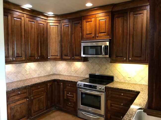 Building Photo - 129 Barton Valley Cir