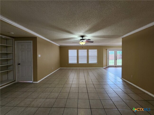 Building Photo - 1627 Gruene Cove