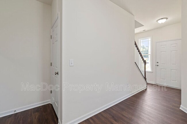 Foto del edificio - 214 Mansfield St