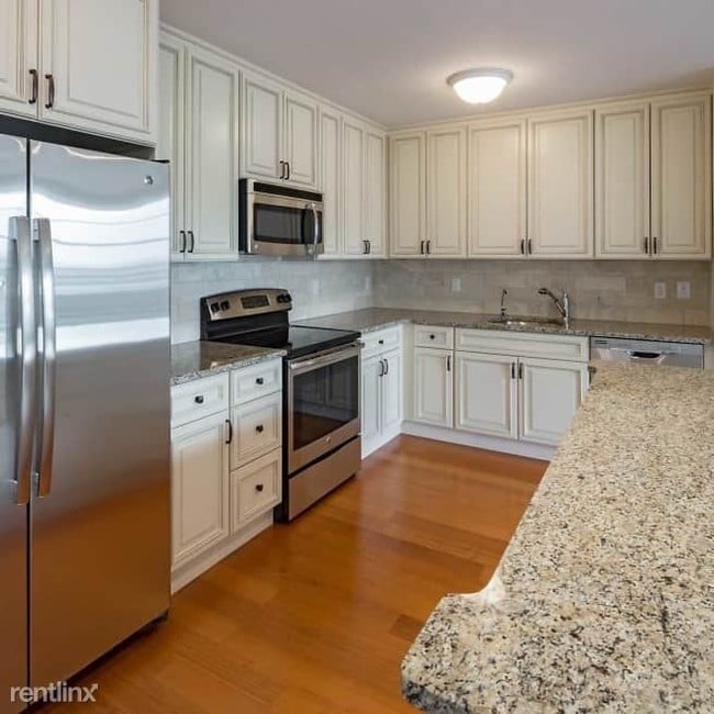Building Photo - 2 br, 2.5 bath Apartment - 200 Alexander Way