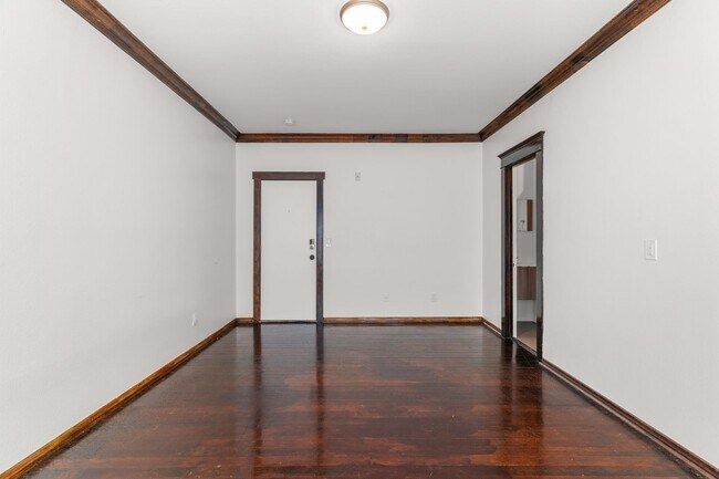 Building Photo - 330 Cedar Avenue