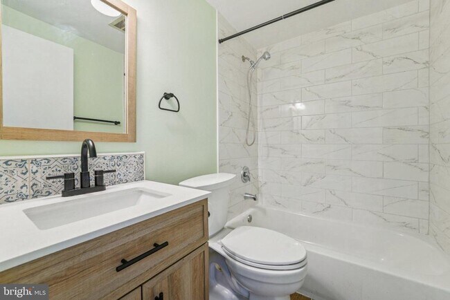 Foto del edificio - 9432 Merryrest Rd