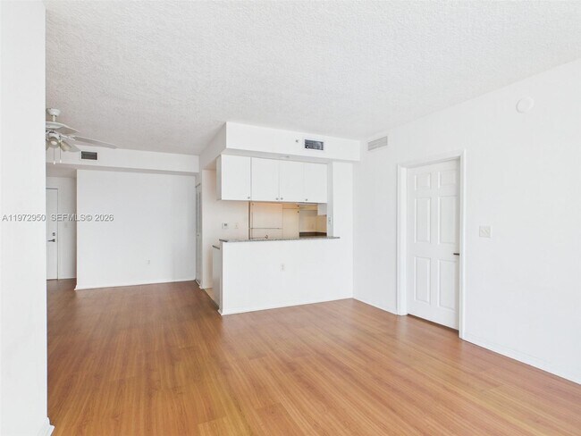 Building Photo - 275 NE 18th St