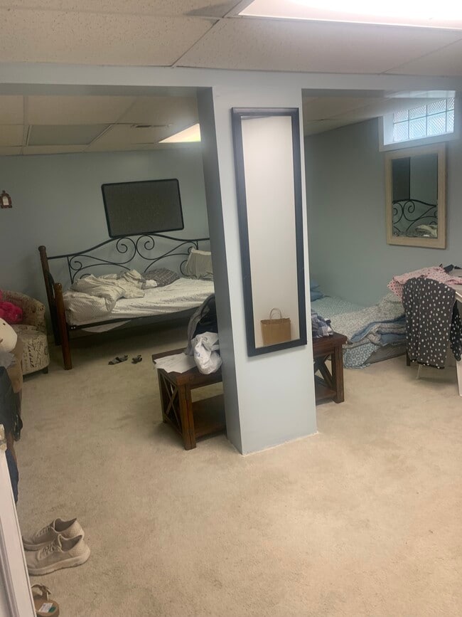 Building Photo - 360 Tuxedo Ave