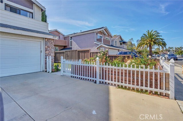 Foto del edificio - 1409 Lakeside Ln