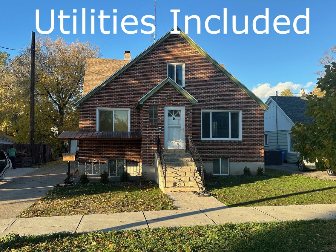 Primary Photo - 479 W Center St