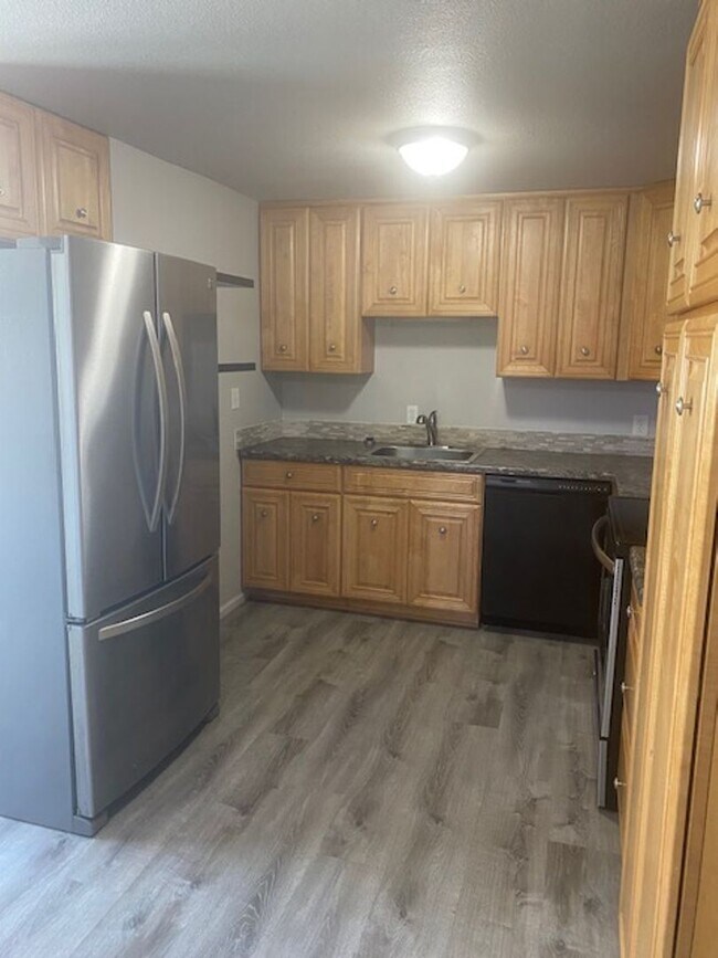 Foto del edificio - Newly updated 2 bd Home w/ LARGE backyard!