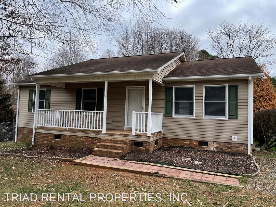3 br, 2 bath House 3544 NEW SALEM ROAD House Rental in Climax, NC
