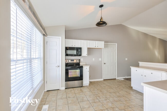 Building Photo - 1701 Fairview Farms Cir