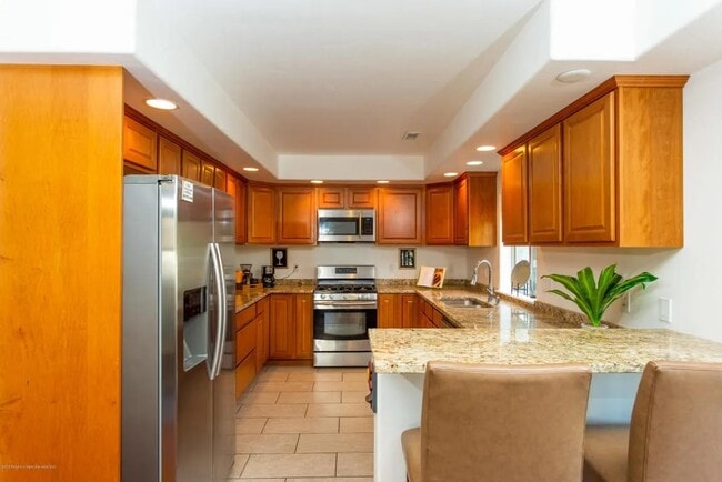 Foto del edificio - 128 Castle Ridge Dr