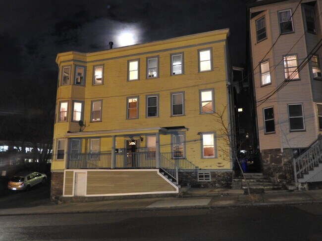 Foto del edificio - 34 Calumet St