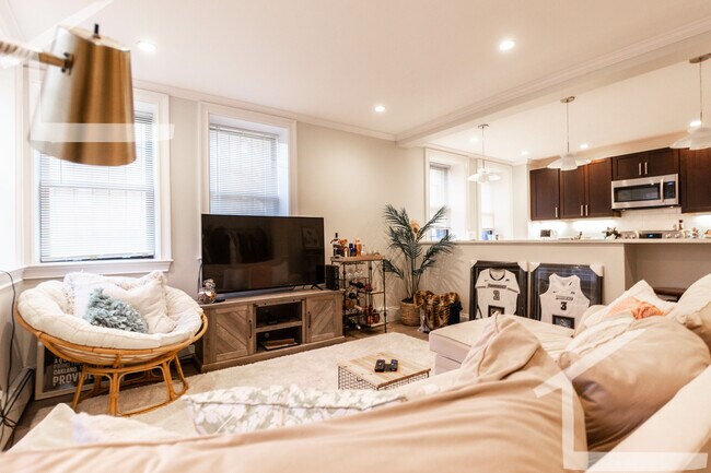 Foto del edificio - 31 Glenville Ave