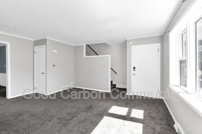 Foto del edificio - 4470 Seneca St