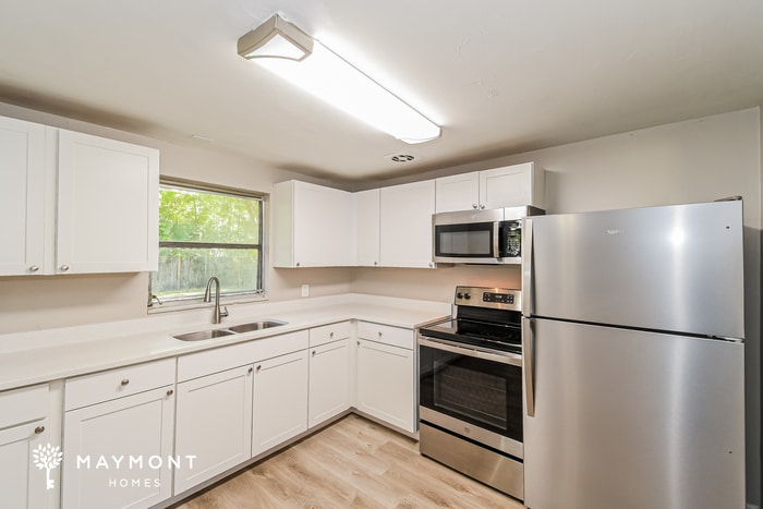 Primary Photo - 5601 Tampico Rd