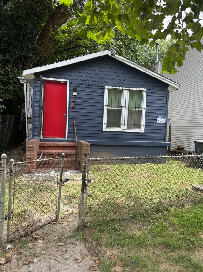 Main House - 2216 16th St SE
