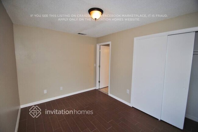 Building Photo - 930 Waverly Dr