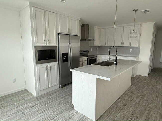 Building Photo - 3515 Campari Dr