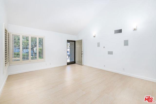 Foto del edificio - 29202 Heathercliff Rd