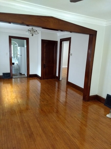 Foto del edificio - 3439 N Newton Ave