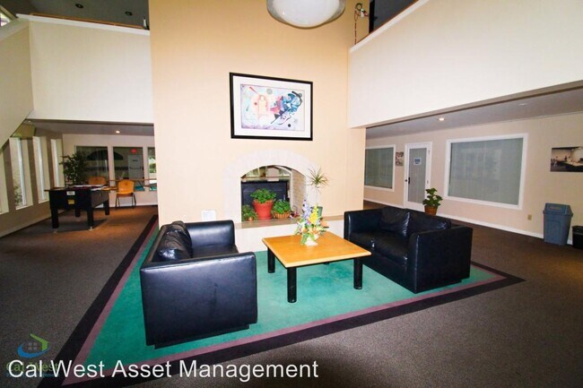 Gathering Area in the Rec Center - 309 Tradewinds Dr