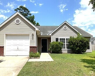 Building Photo - 5060 Thornton Dr