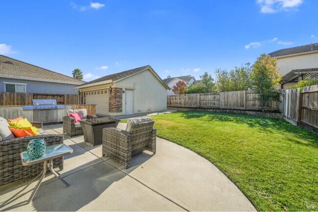 Foto del edificio - 1716 Newark Ln