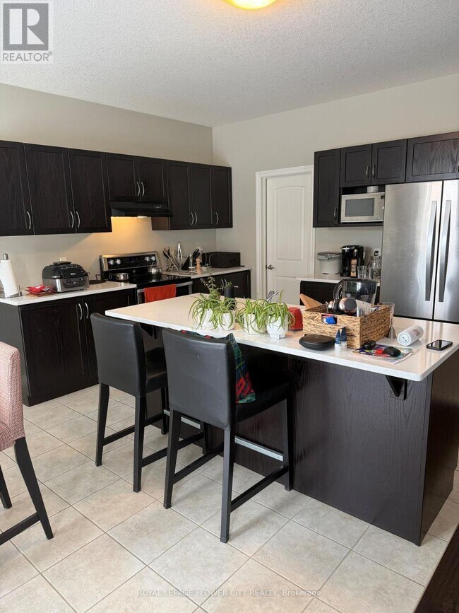 Photo du bâtiment - 406 Sophia Cres