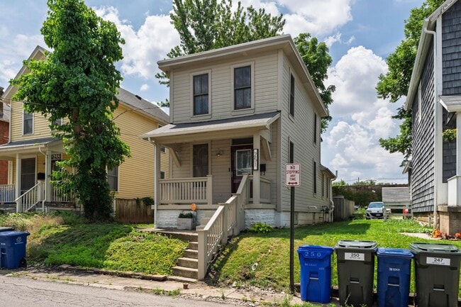 Building Photo - 251 Detroit Ave
