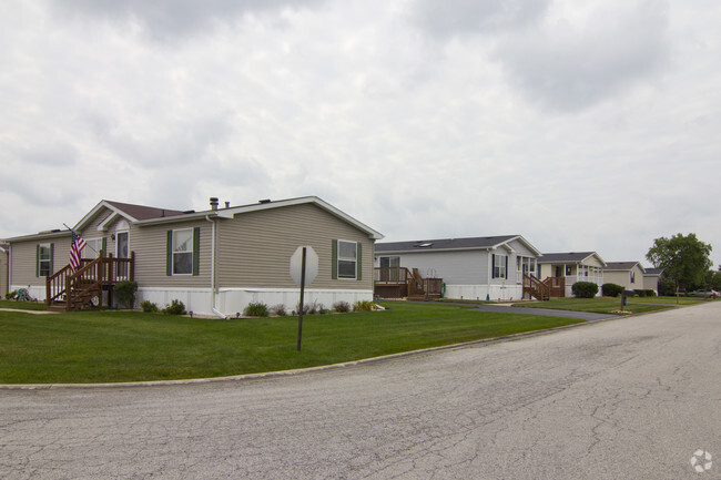 Building Photo - Pheasant Lake Estates