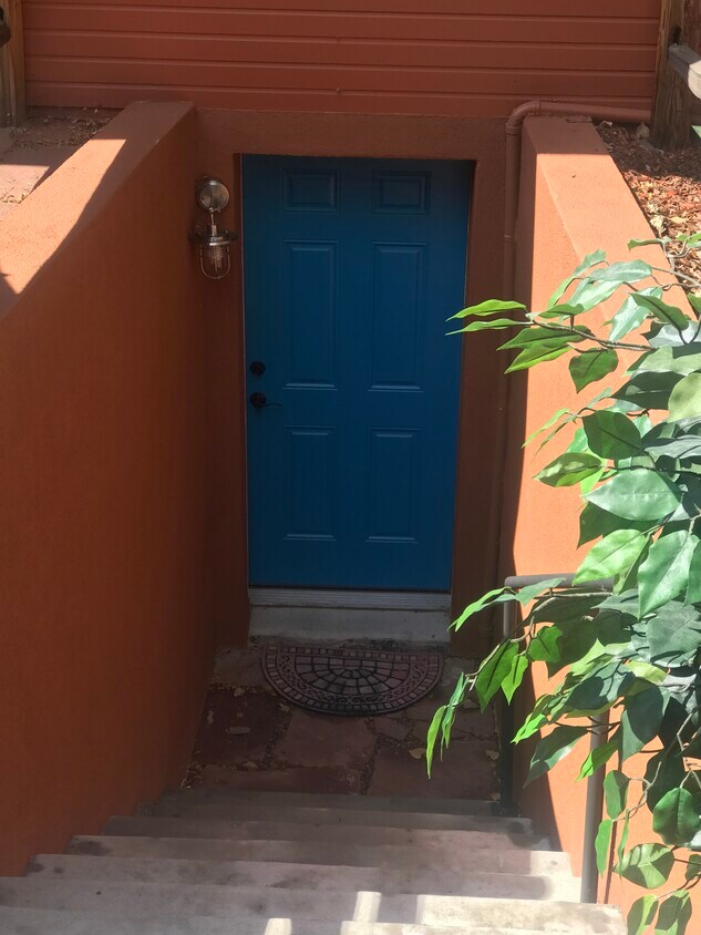 Entrance - 415 Lilac Ct
