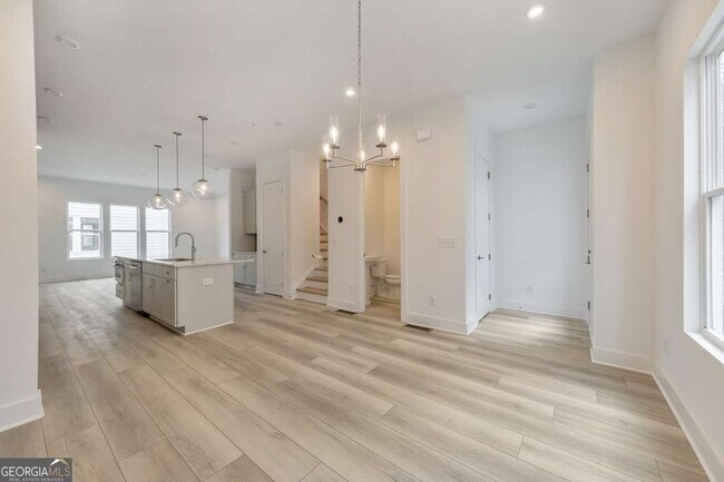 Building Photo - 517 Motivation Cir NW