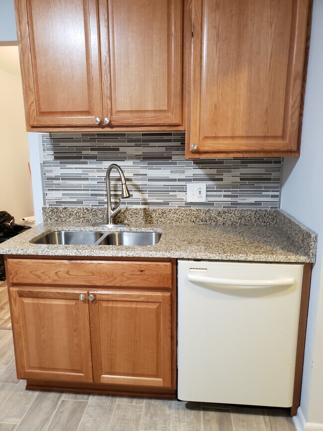 7825 Briardale Ter, Derwood, MD 20855 Townhome Rentals in Derwood MD