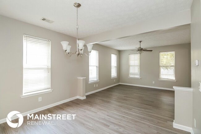 Building Photo - 4627 Legacy Square