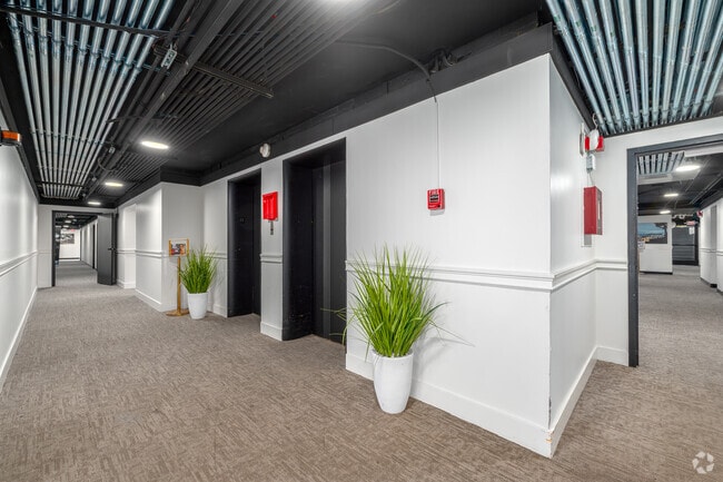 Elevators - Skyview Terrace (in-unit washer/dryer)