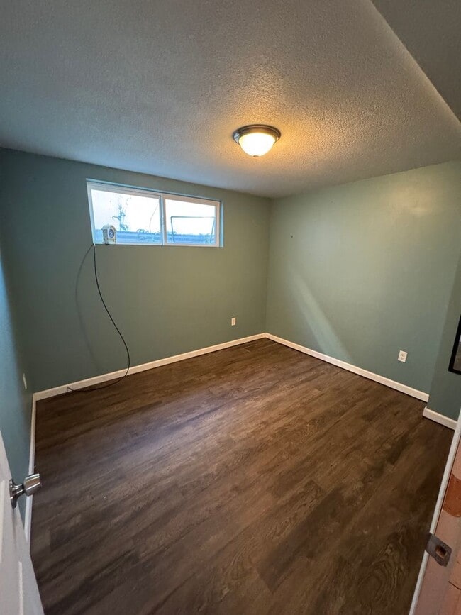 Building Photo - 1724 14th Ave S