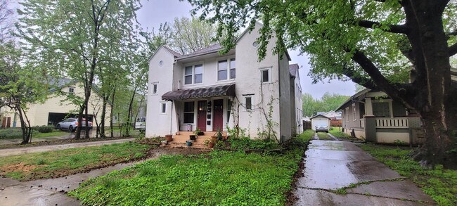 Foto del edificio - 614 S Fremont Ave