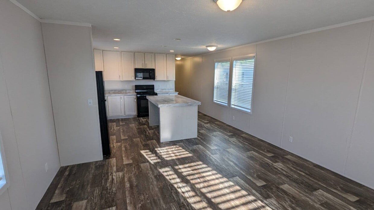 Building Photo - 1111 Alyson Ave