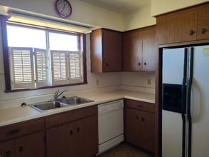 Building Photo - 2519 Mound Ave