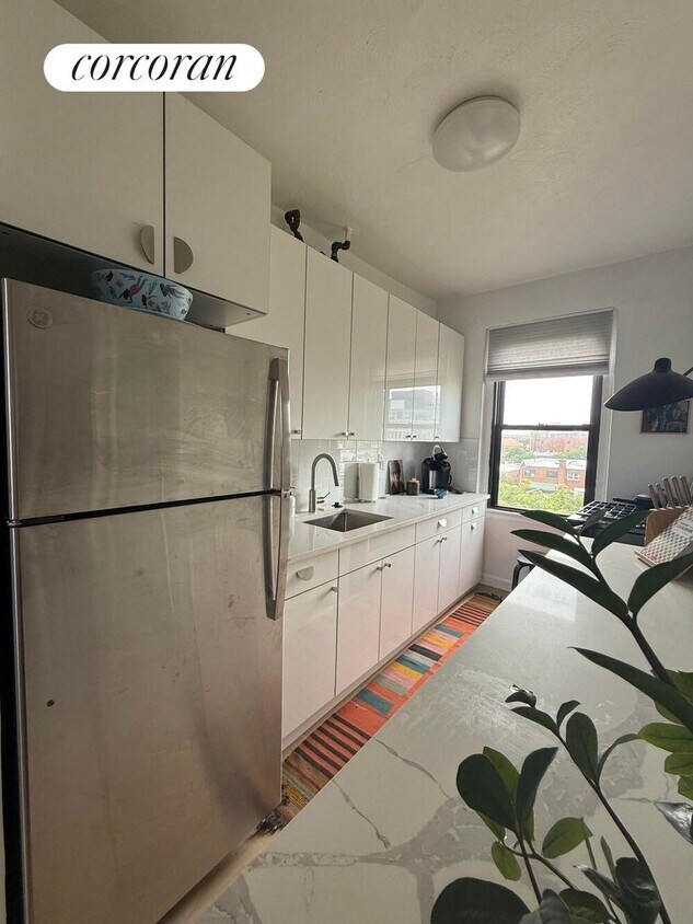 Foto principal - 2147-47 33rd St